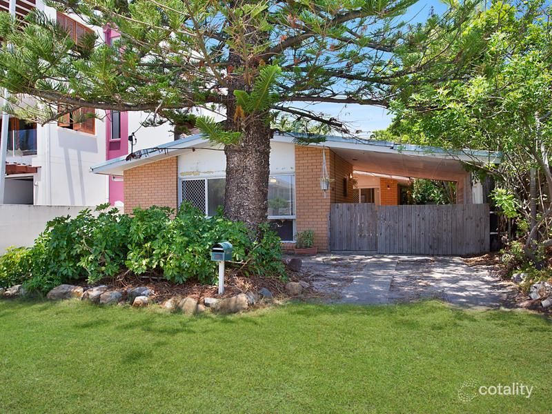 94 Seagull Ave, Mermaid Beach, QLD 4218