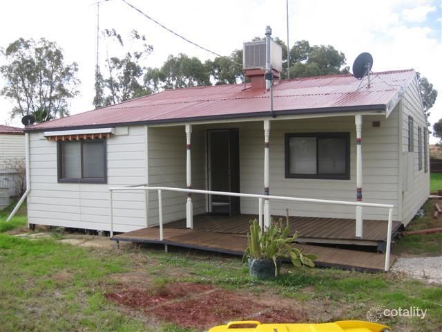 15 Henderson St, Ouyen, VIC 3490