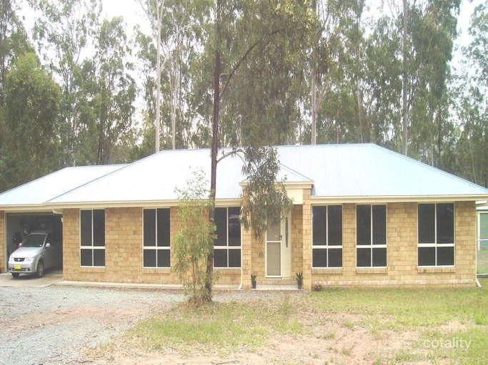 104-106 Drover Cres, Flagstone, QLD 4280