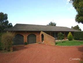 192-194 Howe St, Miners Rest, VIC 3352