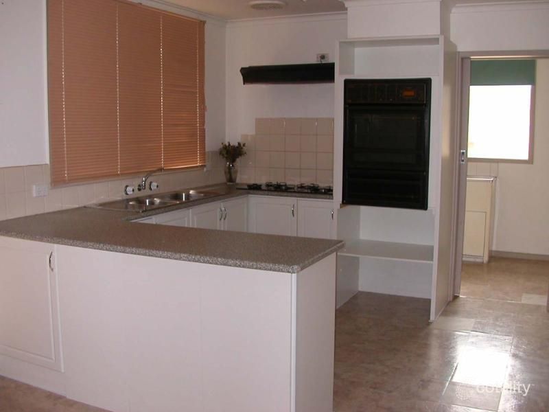 42 Avalon Rd, Rowville, VIC 3178