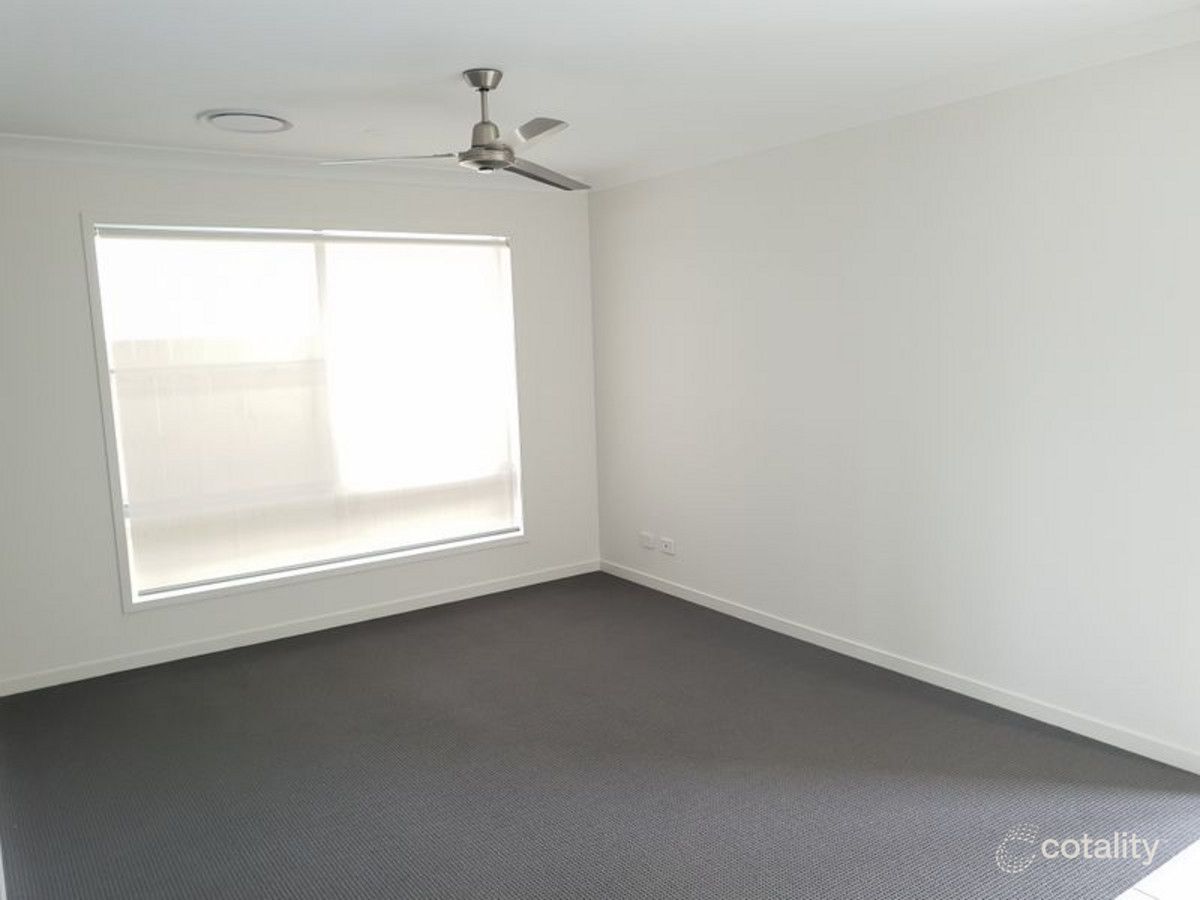 13 Splendid Cl, Pallara, QLD 4110