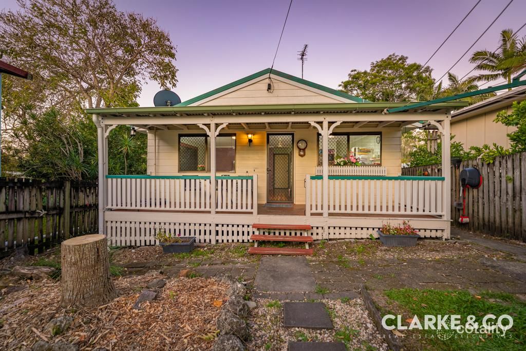 39 Paget St, Mooloolah Valley, QLD 4553