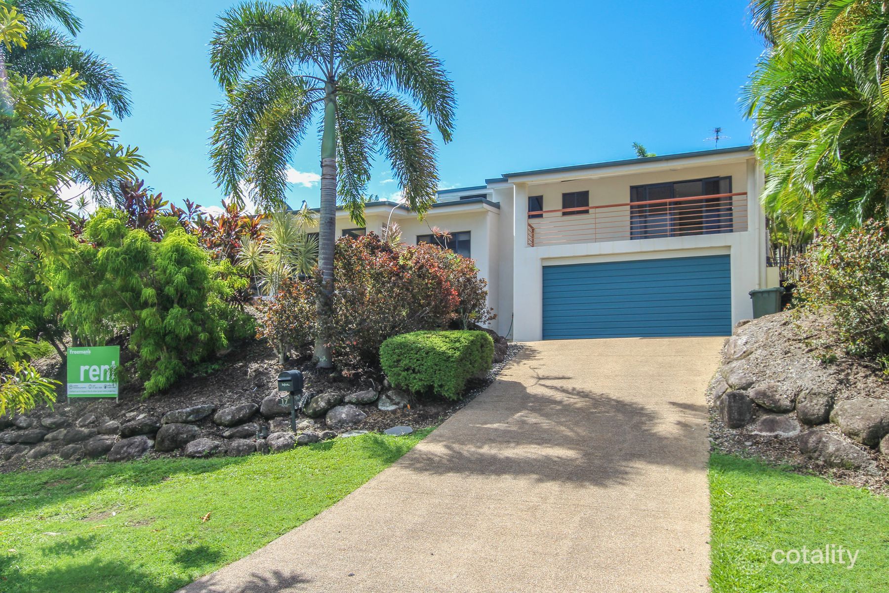 17 Barossa Cl, Brinsmead, QLD 4870