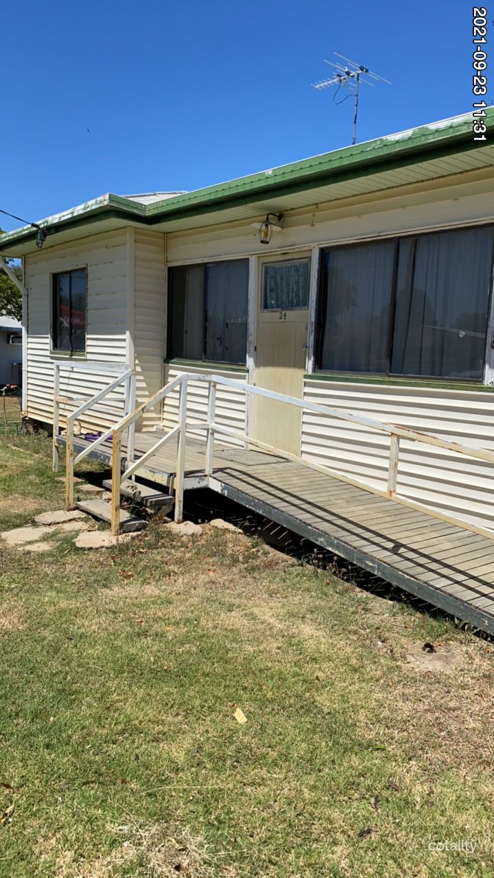 24 Goldring St, Richmond, QLD 4822