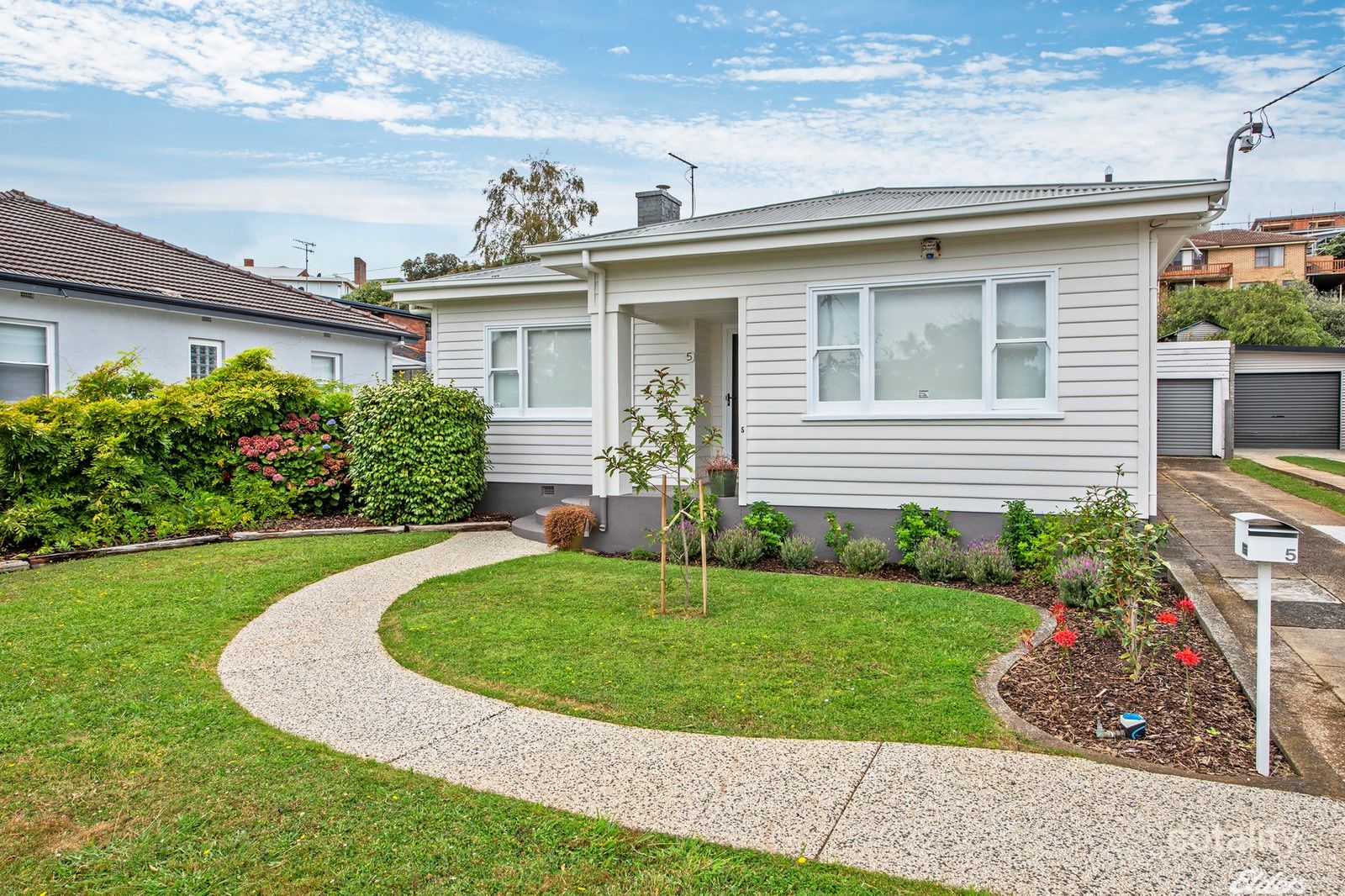 5 York St, Parklands, TAS 7320