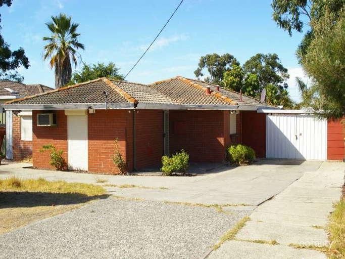 4 Chataway Rd, Girrawheen, WA 6064