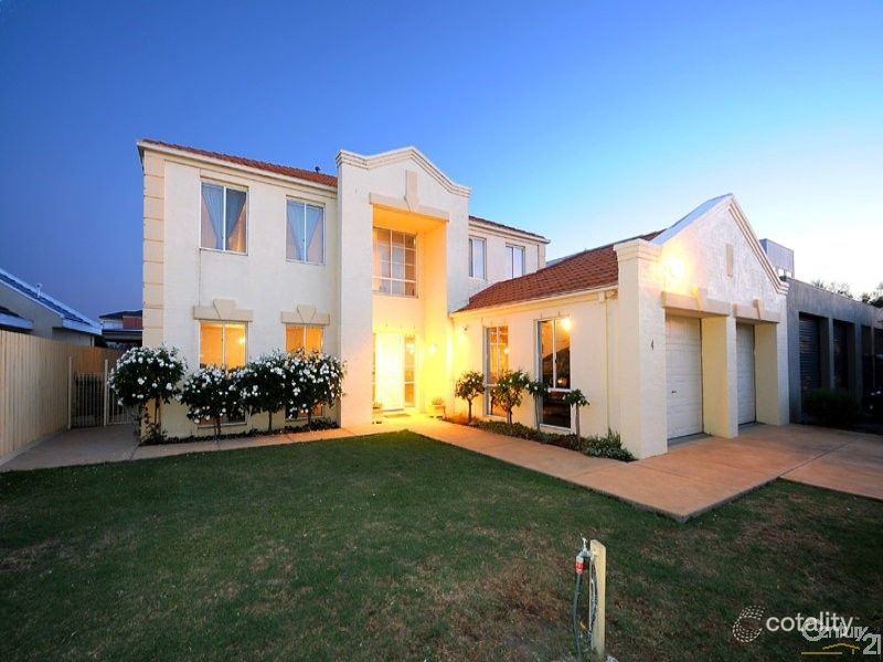 4 Stephanie Ct, Patterson Lakes, VIC 3197