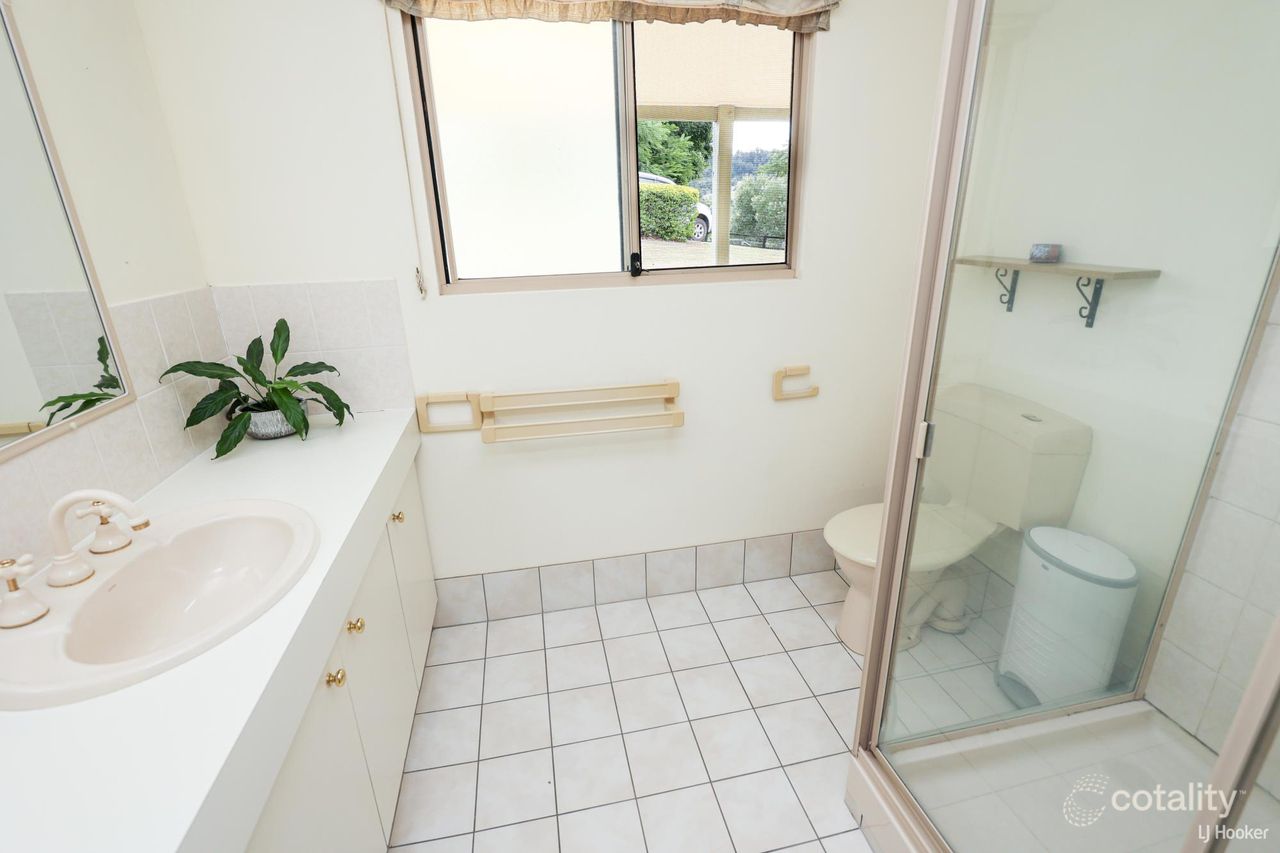242 Voights Rd, Glamorgan Vale, QLD 4306