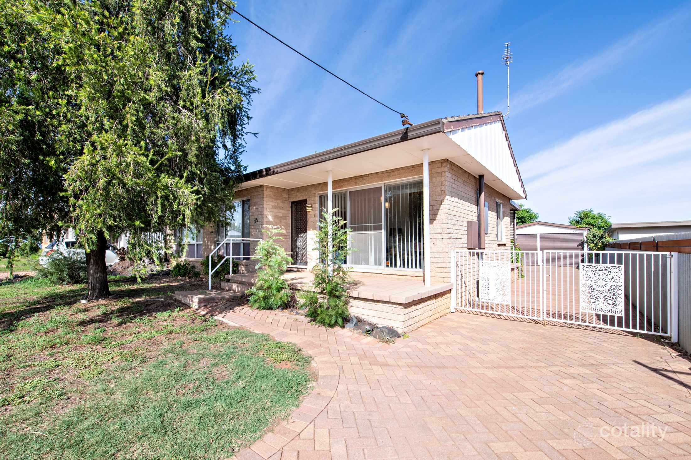 25 Leonard St, Dubbo, NSW 2830
