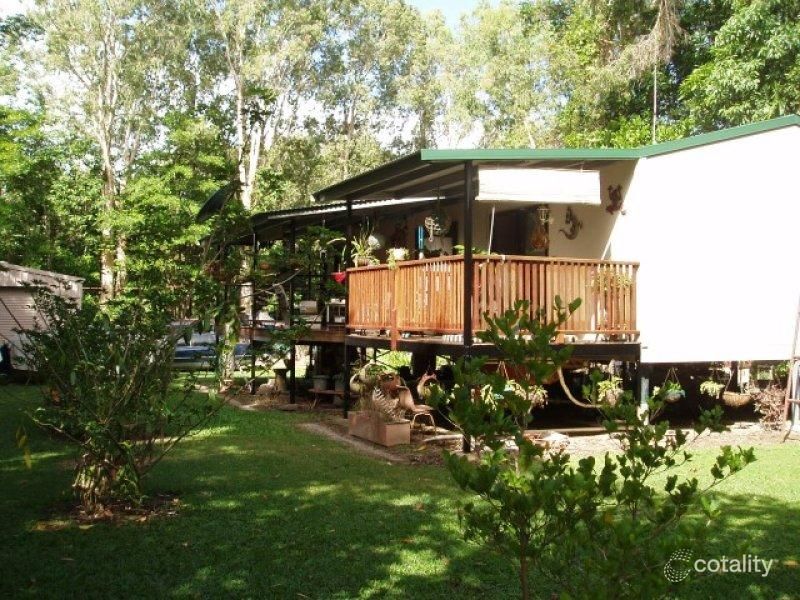 10 Third St, Bloomfield, QLD 4895