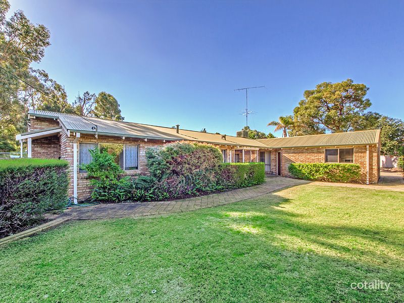 8 Navarre Row, Greenfields, WA 6210