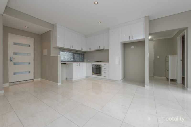 3/12 Smiths Ave, Redcliffe, WA 6104