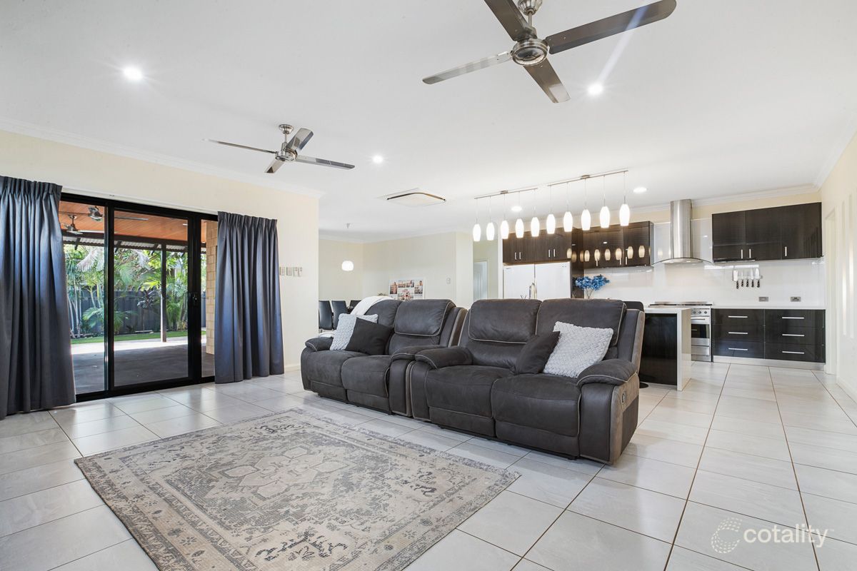 7 Stingray St, Baynton, WA 6714