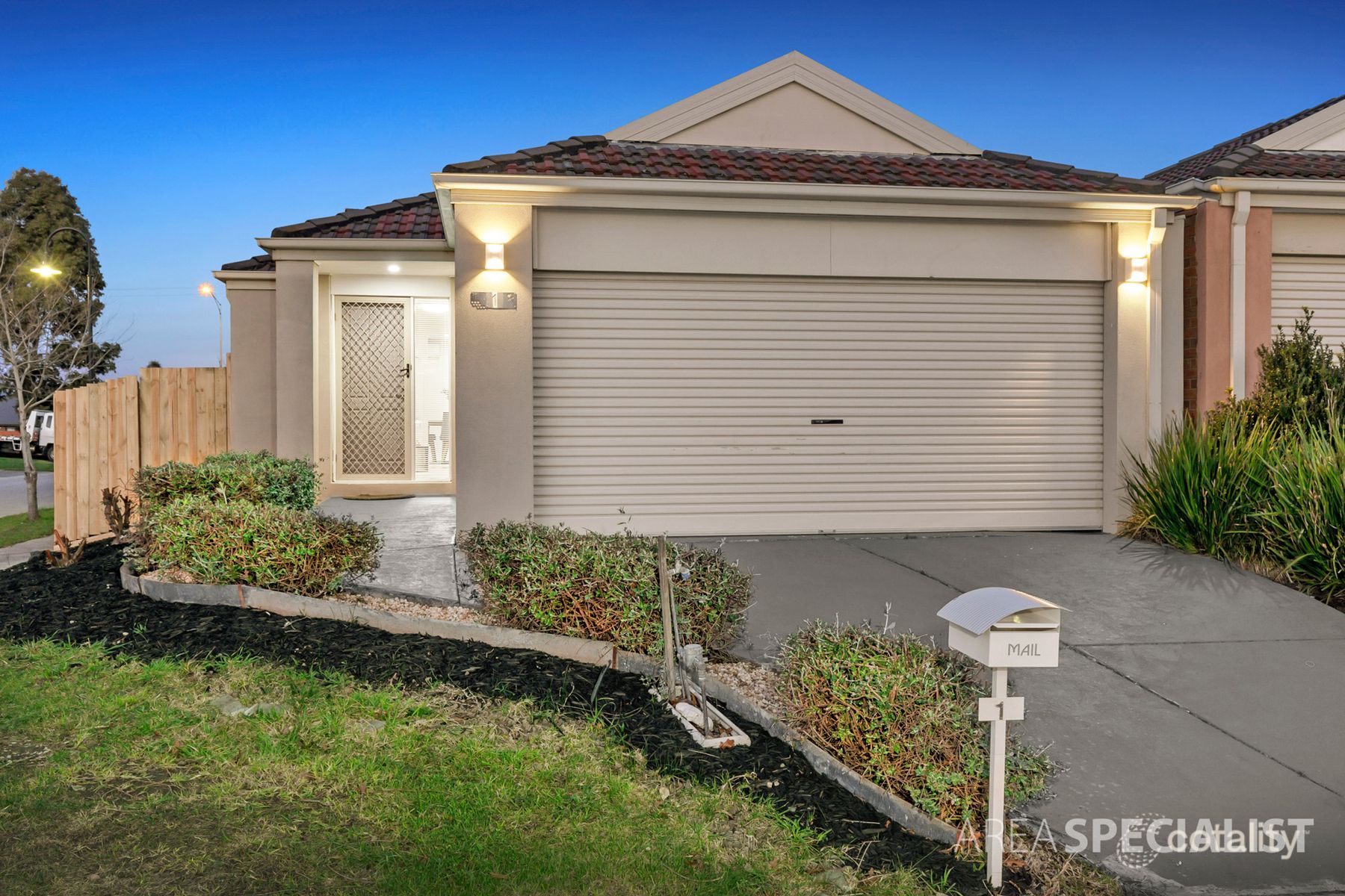 1 Athena Ct, Cranbourne, VIC 3977