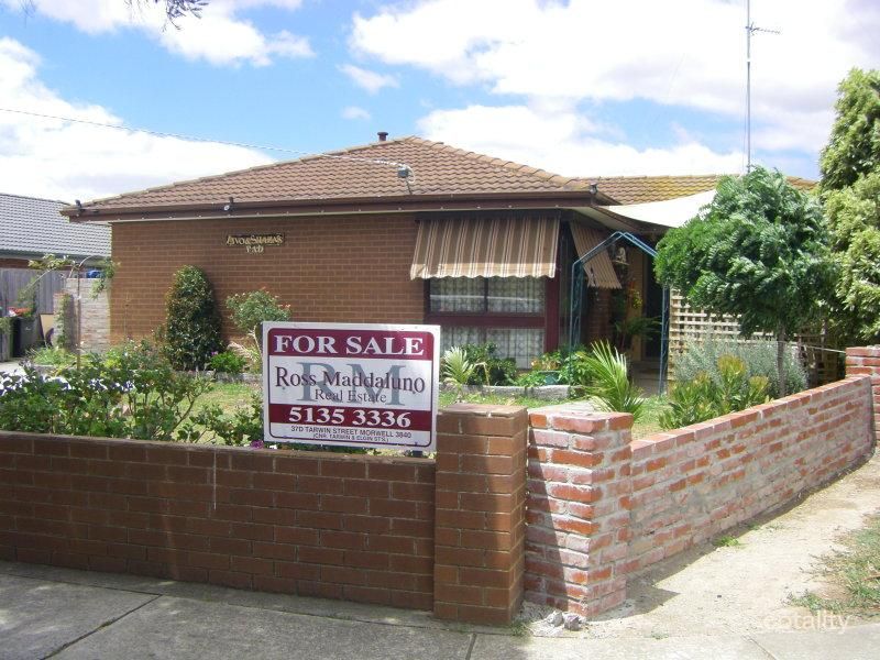24 Symons Cres, Morwell, VIC 3840