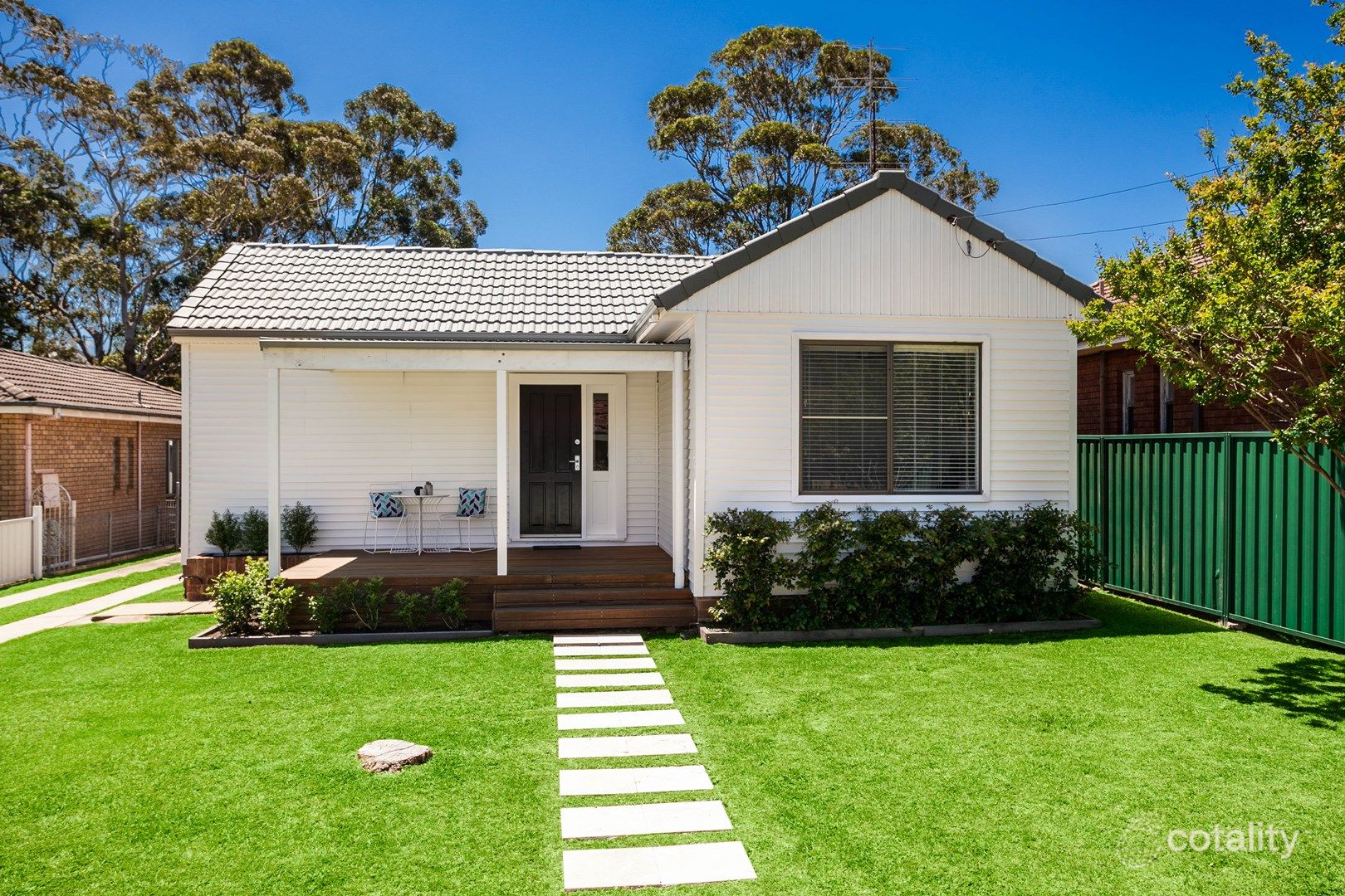 8 Meads Ave, Tarrawanna, NSW 2518