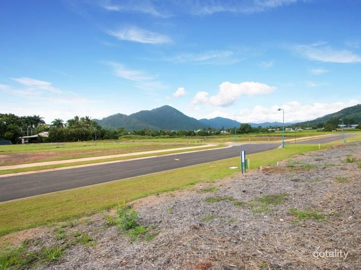 31 Genesta Cct, Redlynch, QLD 4870