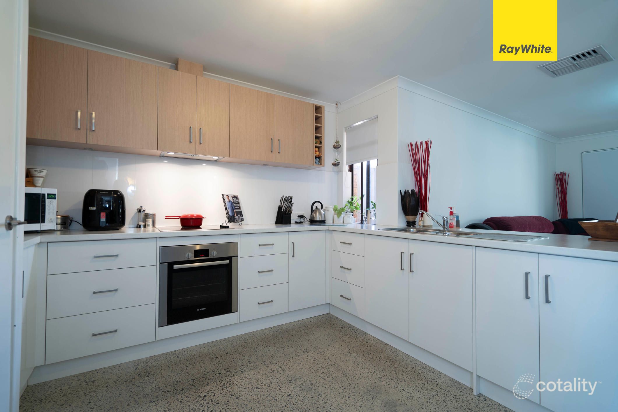 242 Surrey Rd, Kewdale, WA 6105