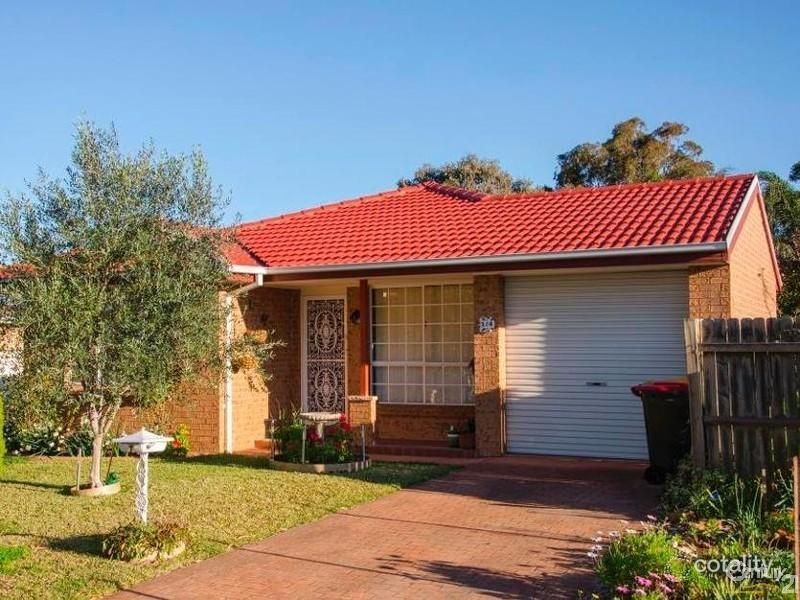 1/4 Tanami Cl, Wakeley, NSW 2176