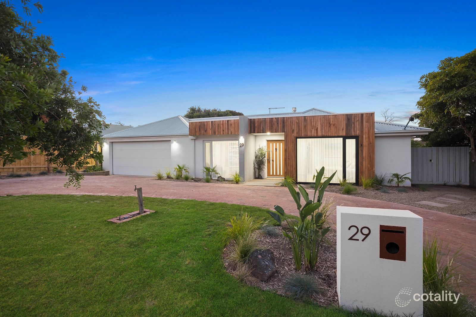 29 Pender Ave, Mornington, VIC 3931