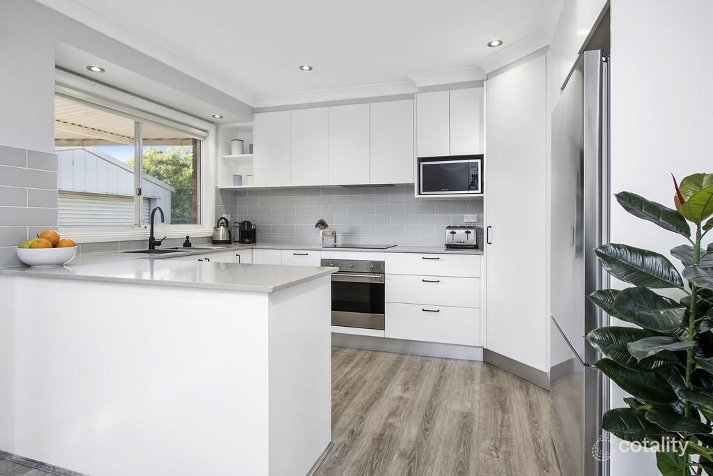 8 Phillip Pl, Mcgraths Hill, NSW 2756