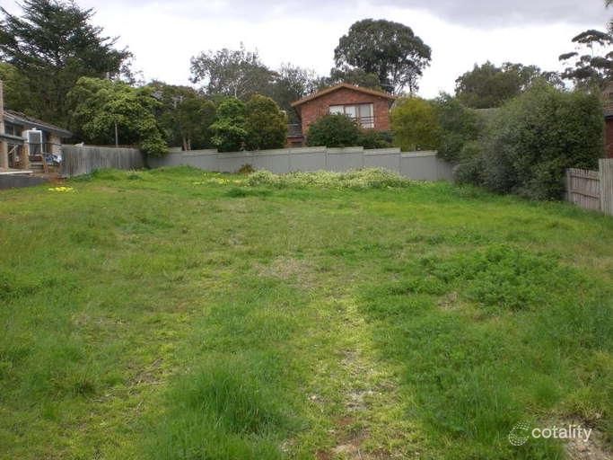 1 Cuthbert Ct, Wheelers Hill, VIC 3150