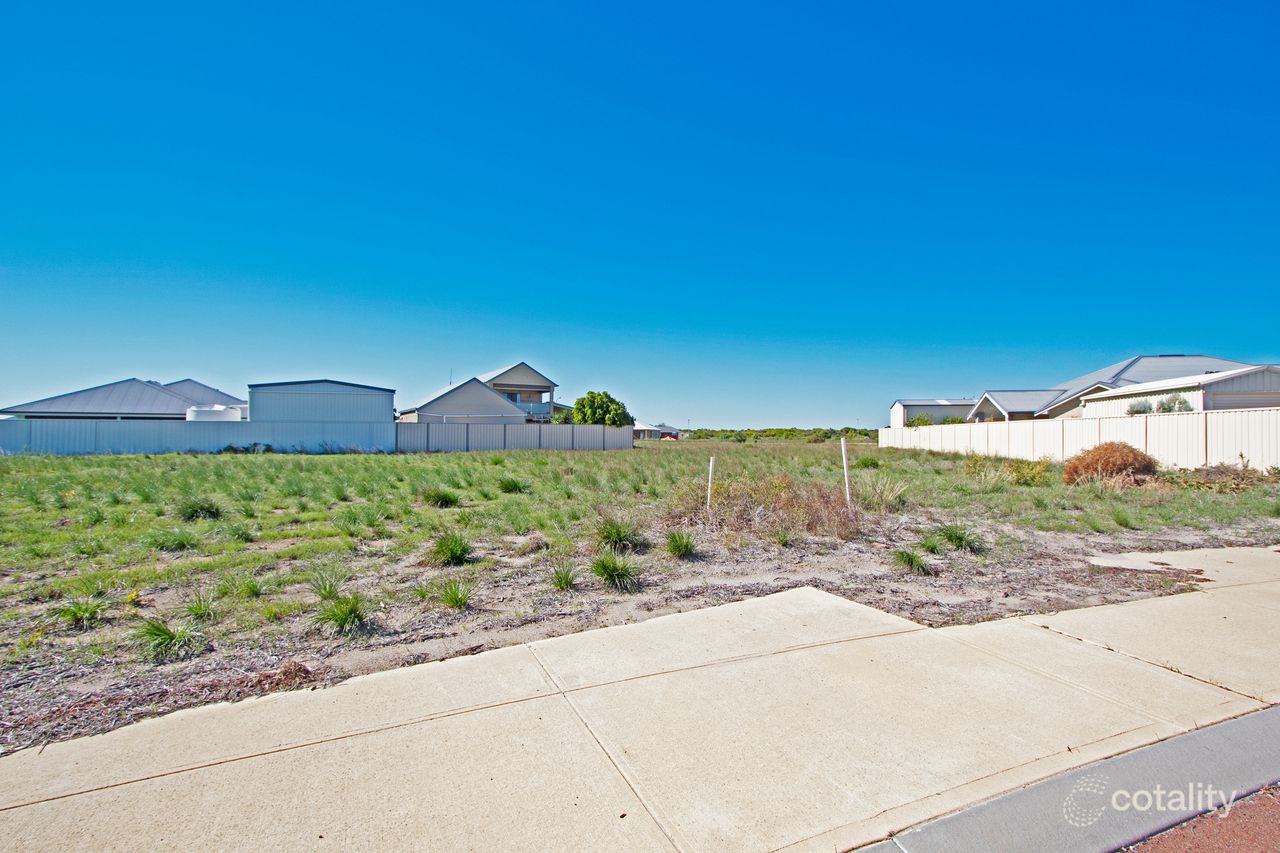15 Bremer Pde, Jurien Bay, WA 6516