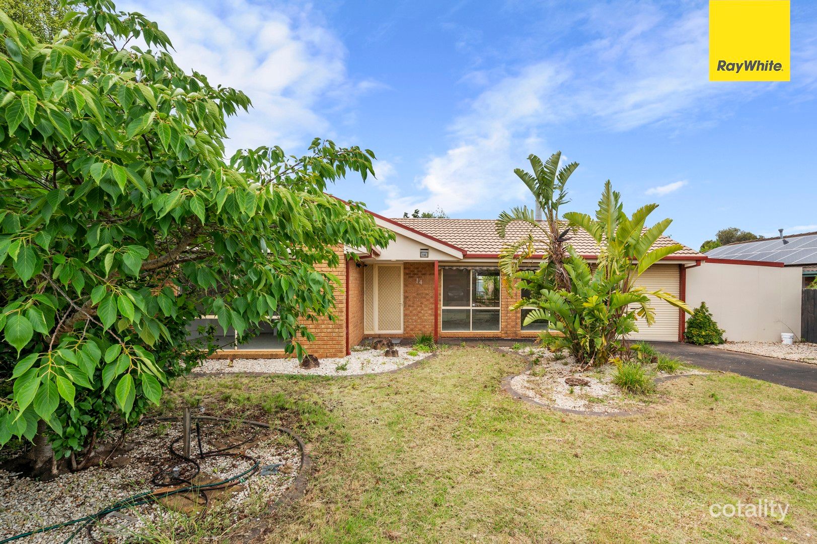 14 Clarendon Dr, Melton South, VIC 3338