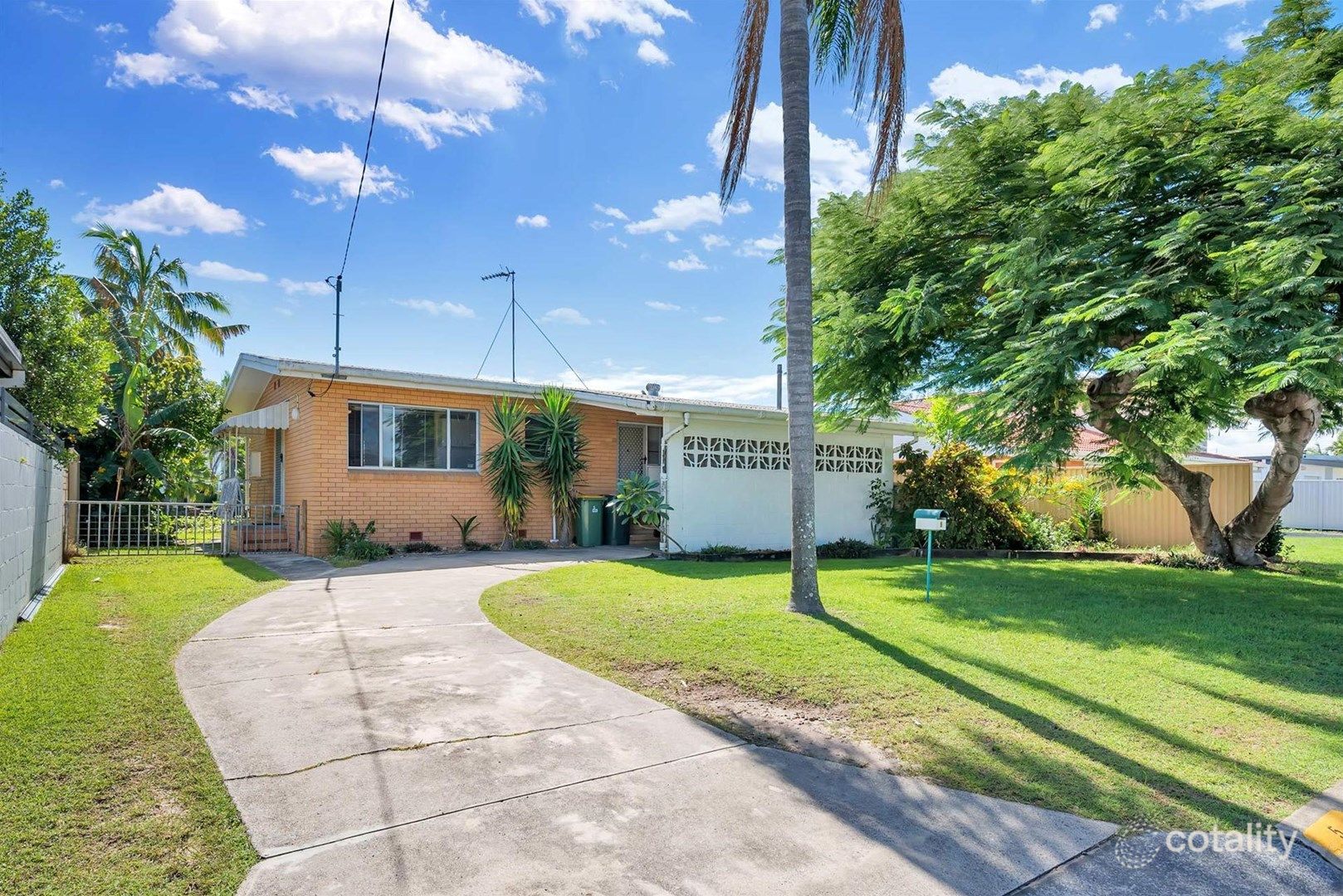 5 Ensenada Ct, Broadbeach Waters, QLD 4218