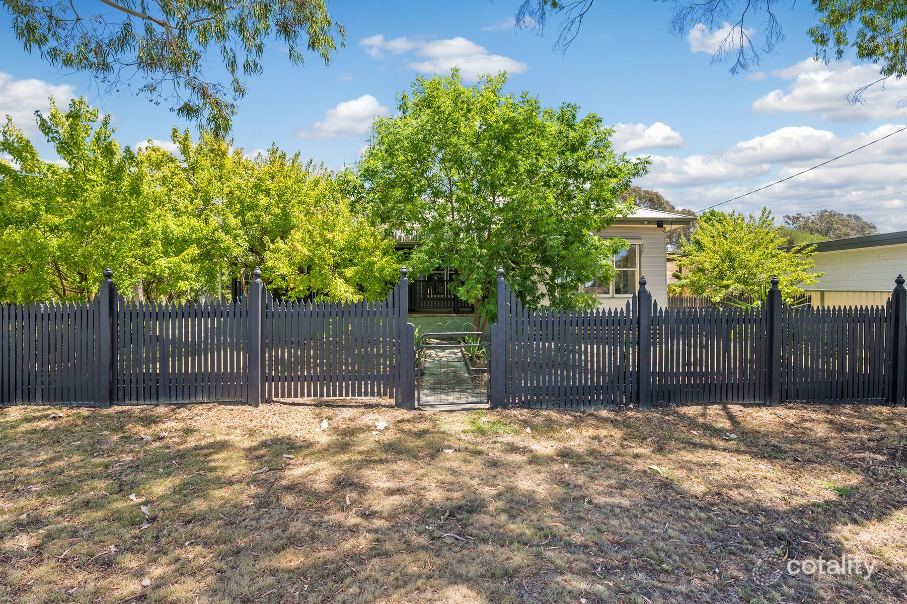 1 Lazarus St, West Bendigo, VIC 3550