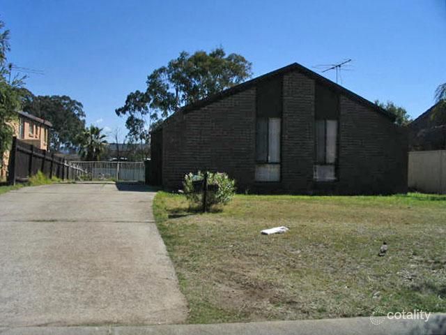 9 Blenheim Pl, St Clair, NSW 2759