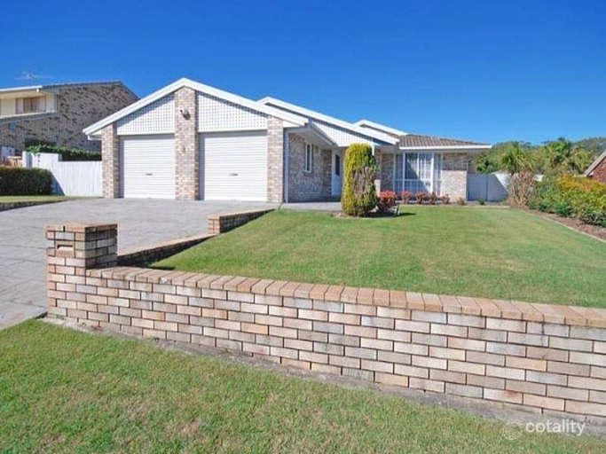 4 Classic Ct, Alexandra Hills, QLD 4161