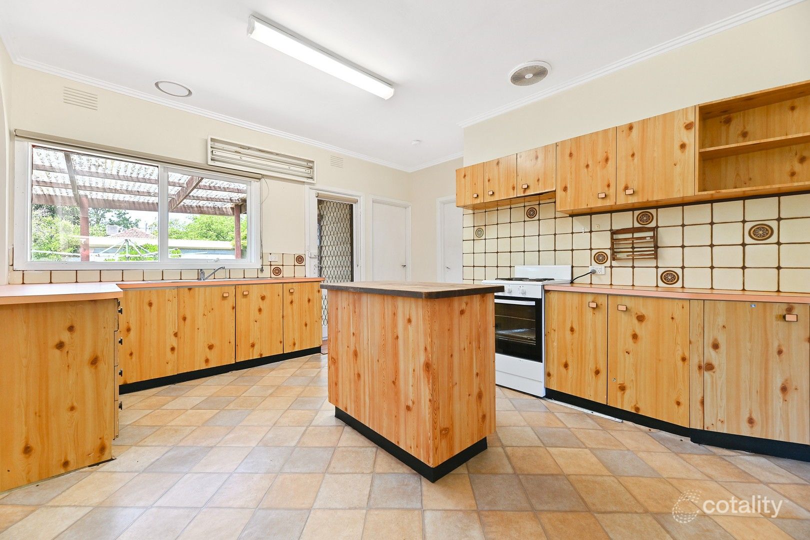 2 Grant St, Dandenong, VIC 3175