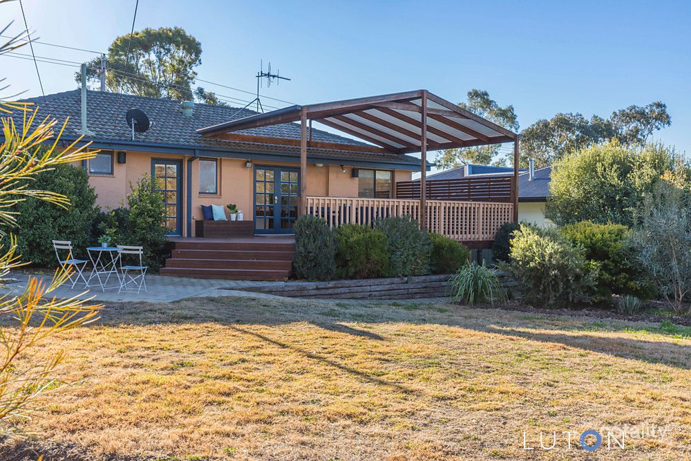 135 Namatjira Dr, Fisher, ACT 2611