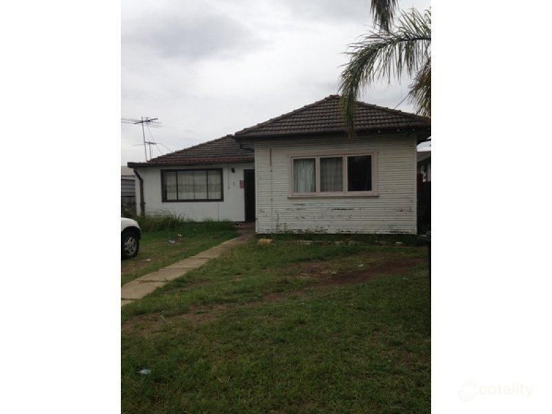 13 Chadderton St, Cabramatta, NSW 2166