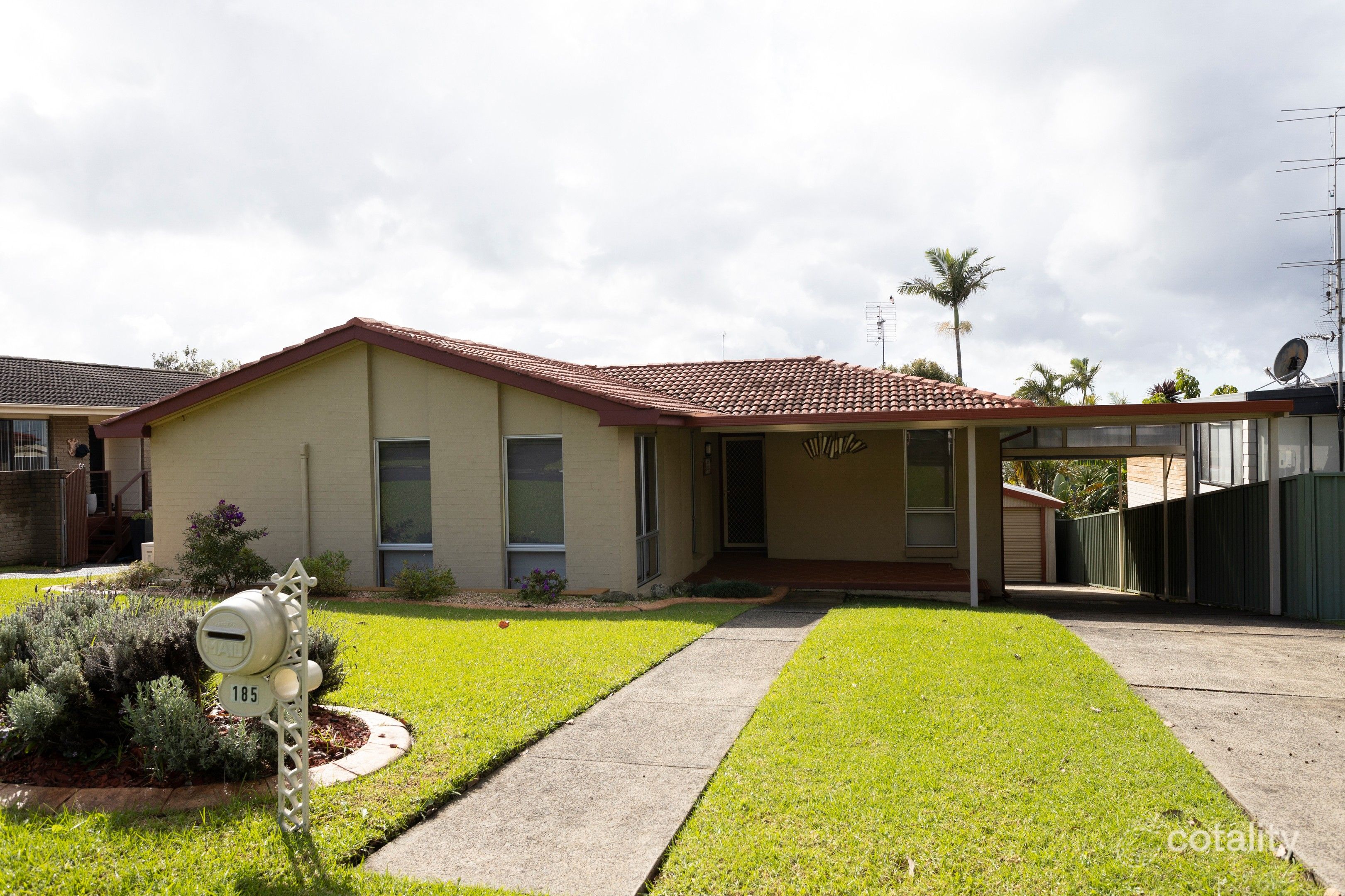 185 Captain Cook Dr, Barrack Heights, NSW 2528