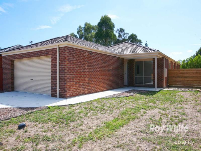 18 Waratah St, Longwarry, VIC 3816