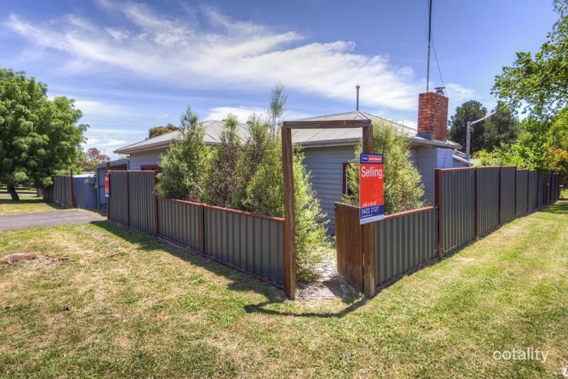77 Ebden St, Kyneton, VIC 3444
