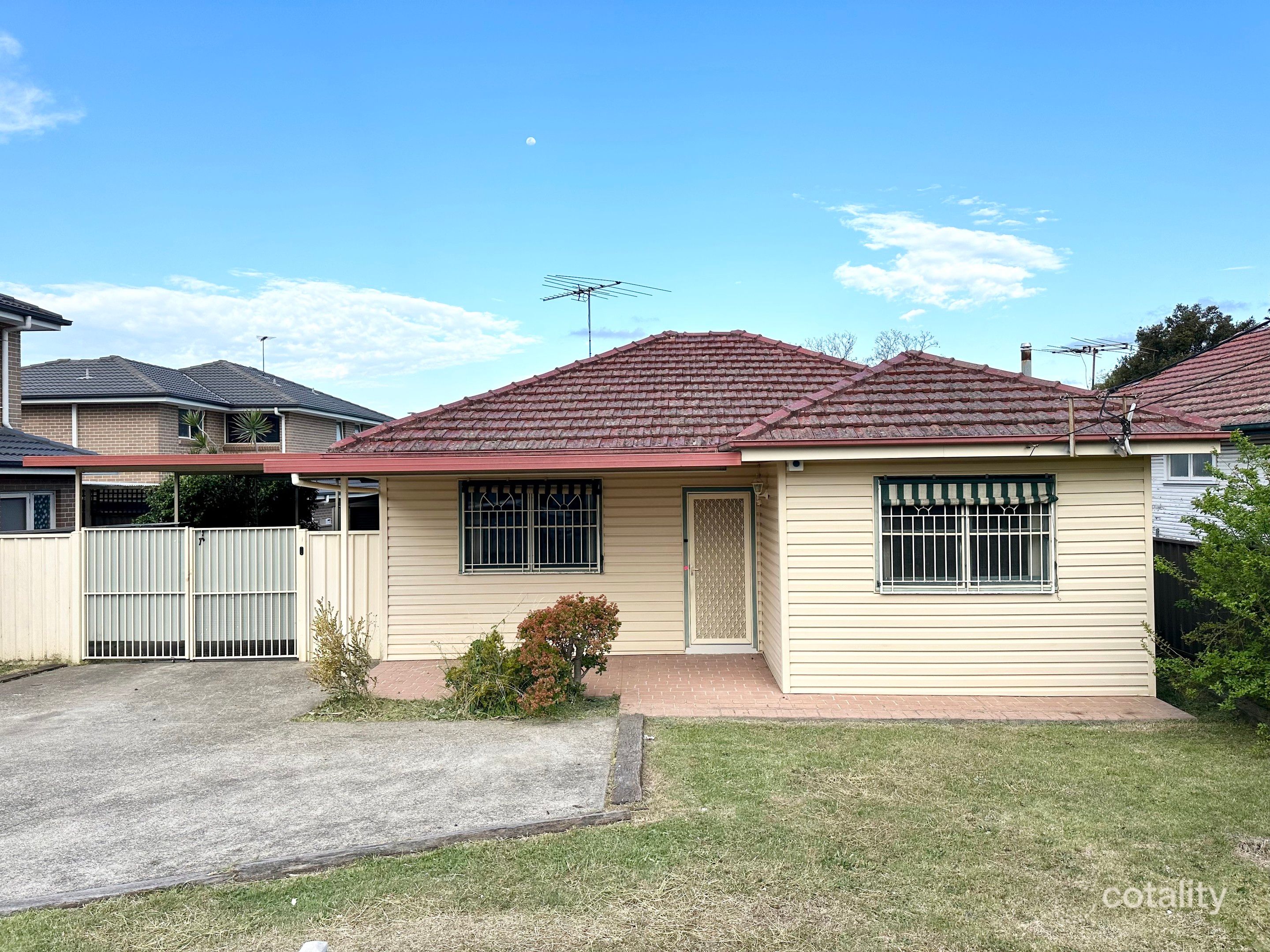 50 Webster Rd, Lurnea, NSW 2170