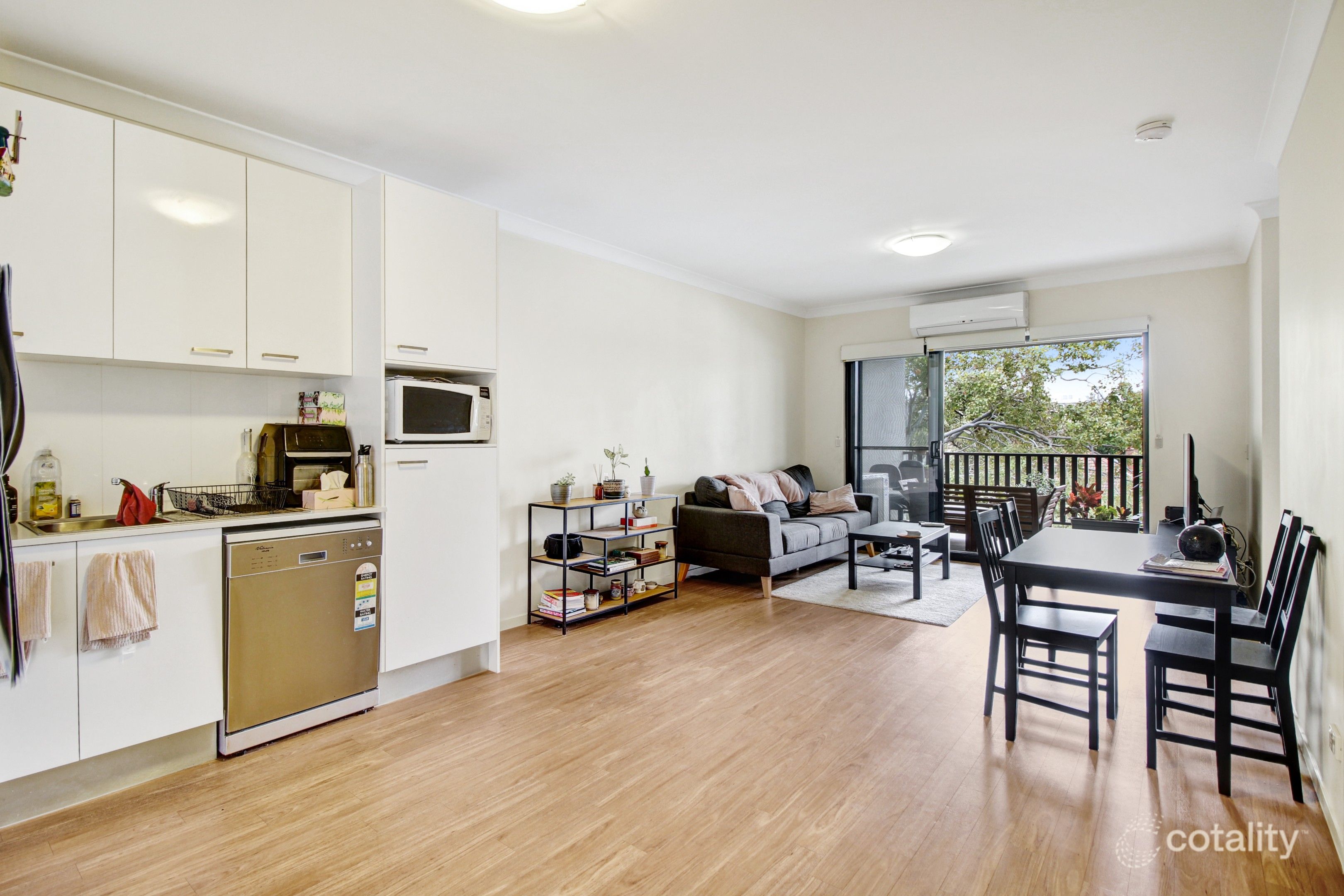 10/11 Lyons Tce, Windsor, QLD 4030