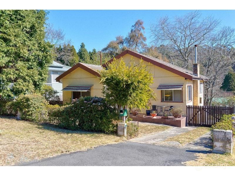 24 Eunoe St, Katoomba, NSW 2780