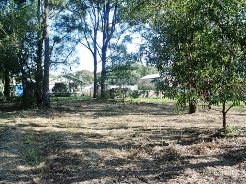 6 Noogie St, Macleay Island, QLD 4184