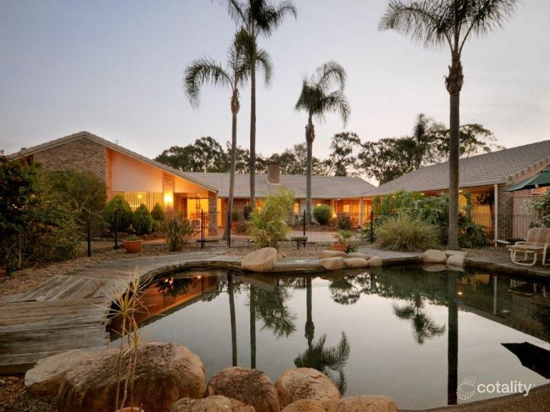 8 Dhal St, Cotswold Hills, QLD 4350