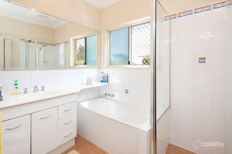 23 Govett St, Pacific Pines, QLD 4211