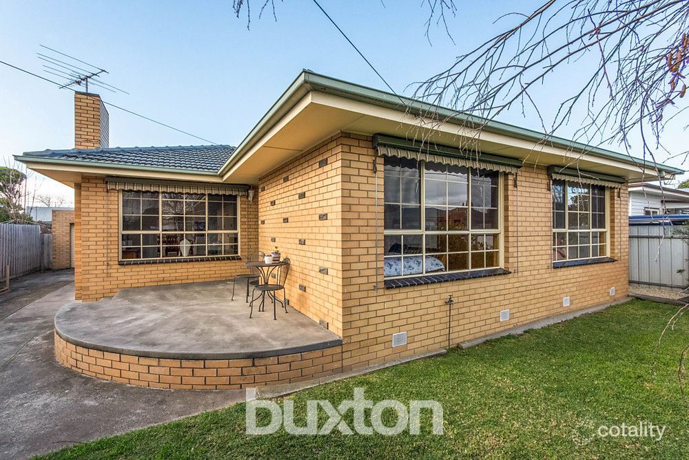 17 Brayshay Rd, Newcomb, VIC 3219