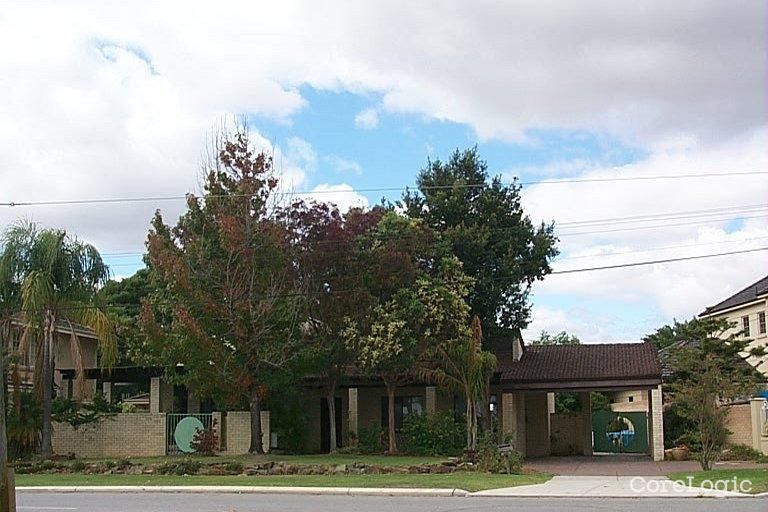 247 Riverton Dr N, Shelley, WA 6148