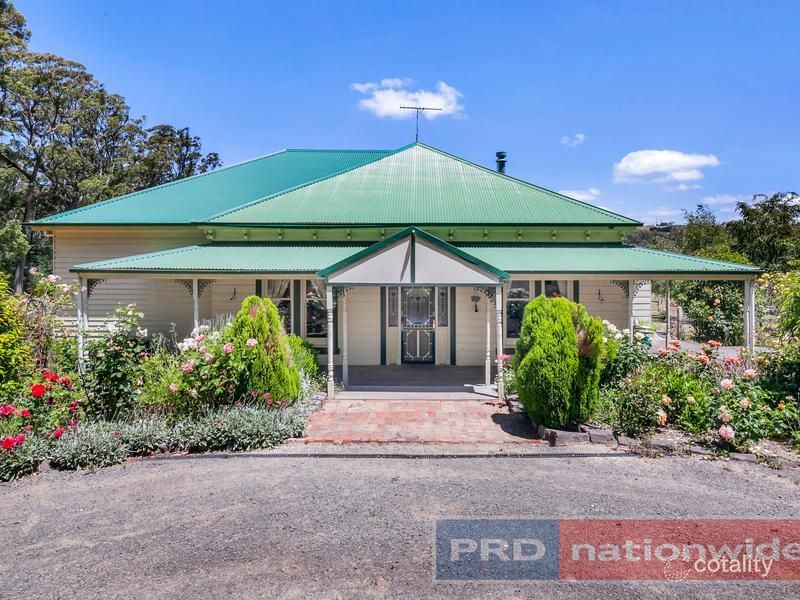 61 Sexton Ct, Gordon, VIC 3345