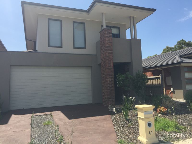 41 Petunia Dr, Keysborough, VIC 3173