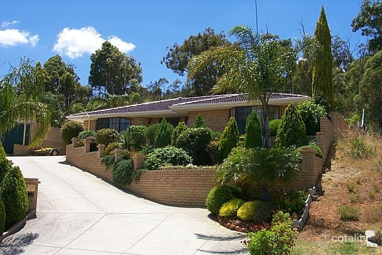 7 Sunset Tce, Kelmscott, WA 6111